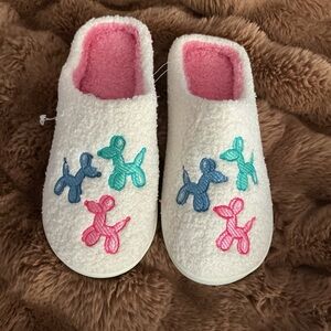 White Slippers w/ Balloon Dogs NWT
